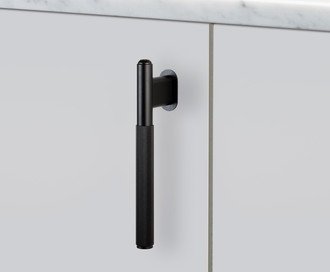 L-bar / Black