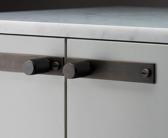 Furniture Knob / Plate / Cross / Smoked Bronze